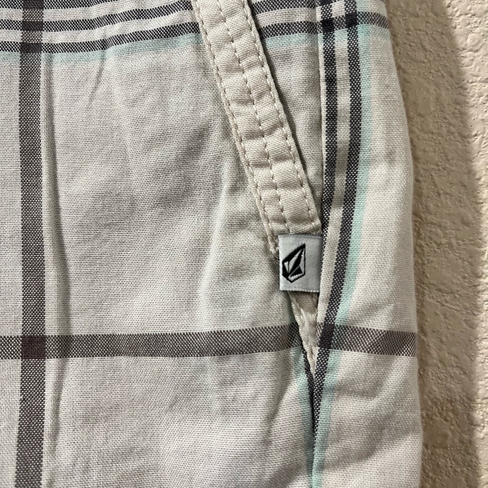 Vintage Volcom men’s shorts - Picture 4 of 7
